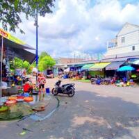 Đất ngộp ở trung tâm lai uyên bàu bàng,  gần tượng đài chiến thăng ,100m2, 700tr, full thổ cư