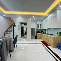 Bán nhà Trương Định, Hai Bà Trưng 35m2x5 tầng thang máy, 1 nhà ra phố sđcc 8 tỷ