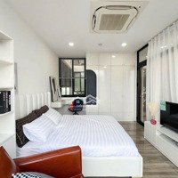 Căn Hộ Dịch Vụ 1 Phòng Ngủban Công Siu To Thoáng Mát Gần Cầu Chữ Y Tiện Di Chuyển Trung Tâm