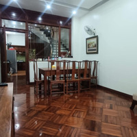 Bán Nhà Phân Lô Phố Hoàng Cầu - Ôtô Tải Đỗ Trước Nhà - 30M Ra Mặt Phố - Sổ Vuông Vắn - Hiếm Nhà Bán