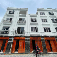 Nhà 4T*45M2 Ngõ Thông Ô Tô Lùi Cửa 200M Ra Chợ Tình Lam - Cách Kđt Đô Nghĩa Chỉ 5P Di Chuyển