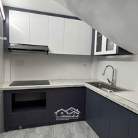 Bán Nr Siêu Hot Tại Giải Phóng, 190 Triệu/M2, 35M2, 3 Phòng Ngủ 3 Vệ Sinh 5 Tầng