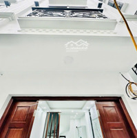 Nhà Mới. Giá Giật Mình. 39M2, 5 Tầng, View Thoáng, Nội Thất Cao Cấp - Giá: 7.15 Tỷ (Tl)