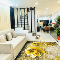 Giảm sốc 100tr còn nhỉnh 2 tỷ, chốt ngay nhà đẹp tại Hoàng Mai, 38m2, 2 tầng
