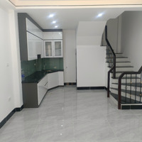 Bán Nhà 4.5 Tầng.diện Tích32 M.nhà Xây Đơn Lập Thổ Cư Sổ Đỏ Cc. Xã La Phù Hoài Đức Hn.