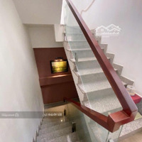 Q3 Trung Tâm- Nhà 60M2 - 4 Tầng Sân Thượng- Thông Lý Chính Thắng- 6Pn- Ngay Trung Tâm Khu Văn Phòng