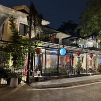 Cho Thuê Nhà Mặt Phố Nguyễn Đình Thi - View Hồ Tây.diện Tích700M2. Mặt Tiền 25M. Phù Hợp Nhà Hàng, Cafe.
