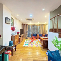 Hot! Bán Nhà Mặt Phố Giá Mặt Ngõ Nguyễn Đình Hoàn, 100M2,Mặt Tiền7,5M,Vỉa Hè Đá Bóng, H32 Tỷ 0985387468