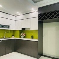 Chính Chủ Cho Thuê Nhà 7 Tầng Tại. Nguyễn Khánh Toàn-Cầu Giấy.thang Máy,