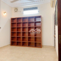 Cho Thuê Nhà Biệt Thự Đẹp , Đường Cách Mạng Tháng 8 , Quận 10 , Nhà 9*12M