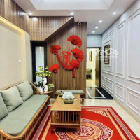 Hơn 10Tỷ, Có Ngay Siêu Phẩm Hoàng Mai, Lô Góc 42M 5T Thang Máy, 7 Ngủ Full Nội Thất, Gần Ô Tô