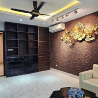 Bán Gấp! Ngõ 34 Hoàng Cầu, 7 Tầng Thang Máy, 3 Ô Tô Tránh, Kd Đỉnh, Diện Tích: 63M2,Mặt Tiền4.5M. Chỉ 35.8 Tỷ