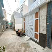 Nhà lầu xây mới 3 phòng ngủ, gần Đài Truyền hình Cần Thơ