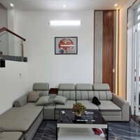 Nhà lầu xây mới 3 phòng ngủ, gần Đài Truyền hình Cần Thơ