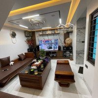 Hơn 8 Tỷ 46M 5 Tầng Nhà Đẹp Dân Xây Phố Nguyễn Văn Cừ - Long Biên
Lô Góc - Trước Nhà Thoáng -