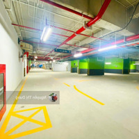 Cần Bán Căn Hộ 3 Phòng Ngủ - 138M2 Giá Chỉ 7.5 Tỷ Bao Phí