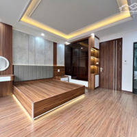 Chính Chủ Bán Nhà Khương Đình, Thanh Xuân - Sát Ngã Tư Sở- Ngõ Vào Nhà Thẳng Tắp- Ở Luôn.