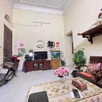 Cần bán siêu phẩm phân lô Hoàng Quốc Việt 64m2, 4t, mt rộng, ô tô vào nhà