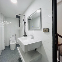 Nhà Riêng Siêu Hot - Chính Chủ, Oto Đỗ Sát Cạnh- 3 Bước Ra Đường Xe Tải Tránh - Tiện Ích Bao Quanh.