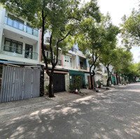 Cần Bán Gấp Nhà Mặt Tiền Khu Tân Phong Quận 7 - Vị Trí Đẹp - Nhà 4 Tầng - Có Hầm - Giá: 15,6 Tỷ