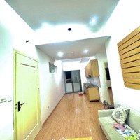 Chính Chủ Căn Hộ 2 Ngủ 2 Vs, Sổ Đỏ - Giá Nhỉnh 2 Tỷ Tòa Chung Cư Mặt Đường Cầu Bươu