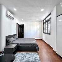 Căn hộ cho thuê cực phẩm ngay lòng quận 10, phòng ngủ có cửa sổ, view siêu đẹp, gần ueh