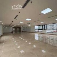 Bán Gấp Toà Nhà Văn Phòng Mặt Phố Dòng Tiền 1.5 Tỷ / Năm - Đại La 80 M ,Mặt Tiền8 M , Giá Bán 50 Tỷ