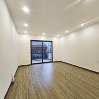 Bán Nhà Lô Góc - Ô Tô Vào Nhà- Diện Tích Cực Rộng - Ngay Chợ Đồng Dinh- Thạch Bàn Thông Với Cổ Linh