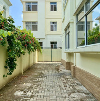 Cho Thuê Biệt Thự Đơn Lập 110-112 Mỹ Kim 1 Phú Mỹ Hưng Q7