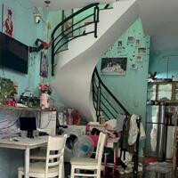 Nhà 2 tầng kiên cố Lạc Long Quân, thông Lý Thường Kiệt.