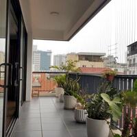 Cho thuê căn hộ 3PN rống tới 170m2 tại Trịnh Công Sơn, Tây Hồ, nội thất cao cấp, hiện đại