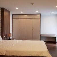 Cho thuê căn hộ 3PN rống tới 170m2 tại Trịnh Công Sơn, Tây Hồ, nội thất cao cấp, hiện đại