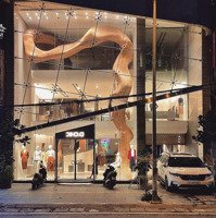 Cho Thuê Nhà Mặt Phố Linh Lang Diện Tích 200M2 X 3 Tầng, Mặt Tiền 9M, Có Sân, Đoạn Đẹp
