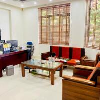 Cho thuê nhà 3 tầng dv Đôn Hậu, Khai Quang, Vĩnh Yên. 16 tr/ tháng .Liên hệ : 0986.454.393- 0986.797.222