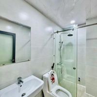 Nhà Phố 3 Lầuhẽm Xe Hơingay Nguyễn Trọng Tuyển - Phú Nhuận Giá Chỉ 5 Tỷ 200 (Có Thương Lượng) Sổ Sẵn Chính Chủ