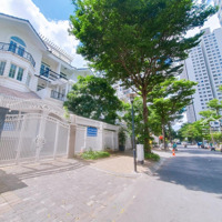 Cho Thuê Biệt Thự Saigon Pearl - Vị Trí Đắc Địa, Tiện Ích Đầy Đủ