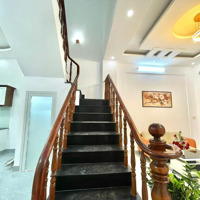 Siêu Phẩm Nhà Đẹp Đường Lam Sơn, Quận Tân Bình, Giá: 2.8 Tỷ/50M2, Sổ Hồng Riêng. Liên Hệ: 0775687243