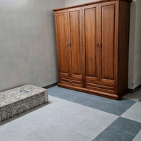 Chính chủ cho thuê nhà 3 tầng nguyên căn với 4 PN có điều hòa , 4 WC, bếp ăn. Nội thất cơ bản. Có máy giặt, wifi. Nhà có ban công, sân thượng rất thoáng mát.