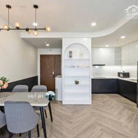 Bán Saigon Royal 2 Phòng Ngủ- 2 Vệ Sinh- 86.4M2 Giá Chỉ 9.5Tỷ View Nhìn Pháo Bông 0888051345 Em Tiên