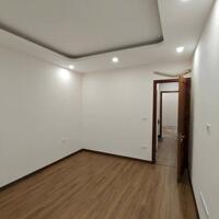 Bán nhà Đội Cấn ngõ nông nhà đẹp dân xây 2  thoáng gần hồ Đầm tròn 35m giá 8 tỷ ( có TL ) .