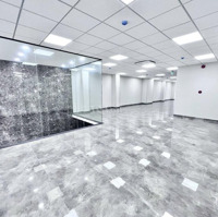 Cho Thuê Toà Nhà Office Quận 3 Nằm Gần Vòng Xoay Dân Chủ