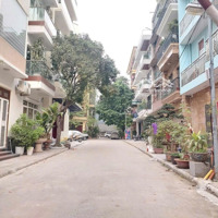 Cần Bán Đất Xuân Đỉnhdiện Tích138M2 , Ngõ Ô Tô Tránh Nhau, Giá Bán 25 Tỷ. Liên Hệ: 0972264985