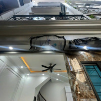 Bán Nhà Ngõ 234 Hoàng Quốc Việt, Cầu Giấy 35M2 Xây 5 Tầng Mới, Ô Tô 4 Chỗ Vào Nhà Giá Bán 8.6 Tỷ