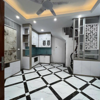 Chính Chủ Cần Bán Nhà Ngay Xuân Đỉnh - 30M2 5 Tầng - Giá Đẹp Chỉ 5,25 Tỷ