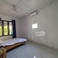 Nhà Đẹp Đường Oto Nguyễn Đức Thuận, P. Vĩnh Hoà, Nha Trang Hướng Tây Nam . Chỉ 2,350 Ty