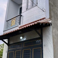 Bán Gấp Nhà 1 Trệt 1 Lầu 60M2 Gần Chợ Hưng Long, Sr Giá Bán 1,6 Tỷ (Bớt Lộc)