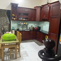 Bán Gấp Nhà 1 Trệt 1 Lầu 60M2 Gần Chợ Hưng Long, Sr Giá Bán 1,6 Tỷ (Bớt Lộc)