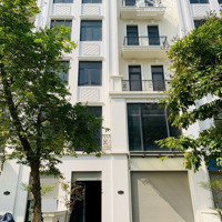 Cơ Hội Vàng: Nhà Phố Vinhomes 126M2, 21 Tỷ, Nhận Nhà Cho Thuê!