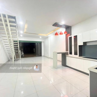 Bán Gấp Nhà Oasis 2 Mặt Tiền Đã Hoàn Thiện 80M2 Bao Sổ Giá Full 1,9Tỷ Cho Thuê Từ 9- 10 Triệu/Tháng