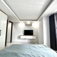 Căn Hộ Dịch Vụ Xinh Xắn Gần Sân Bay Đầy Đủ Nội Thất, Dọn Vào Ở Ngay!